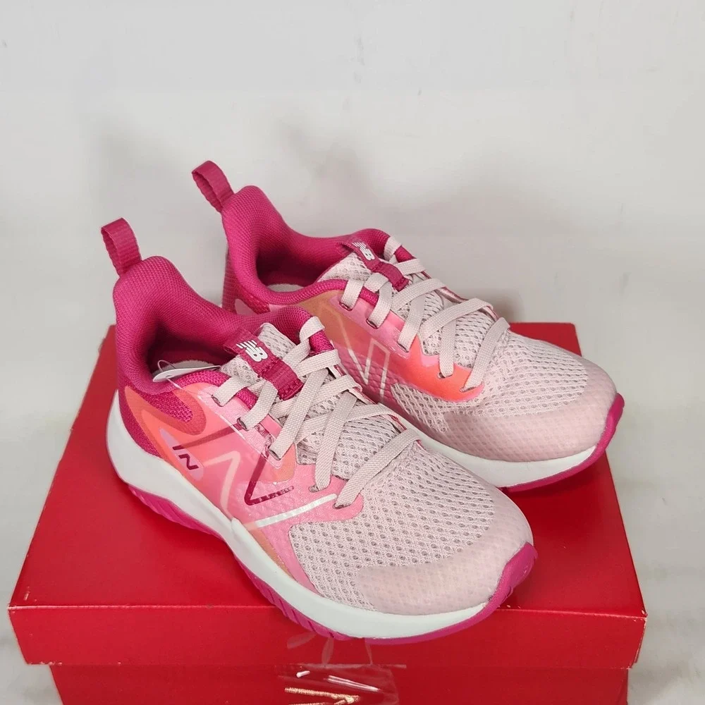 New Balance Rave Run v2 Sneakers Kids Size 11 WIDE Pink Pink Athletic Shoes